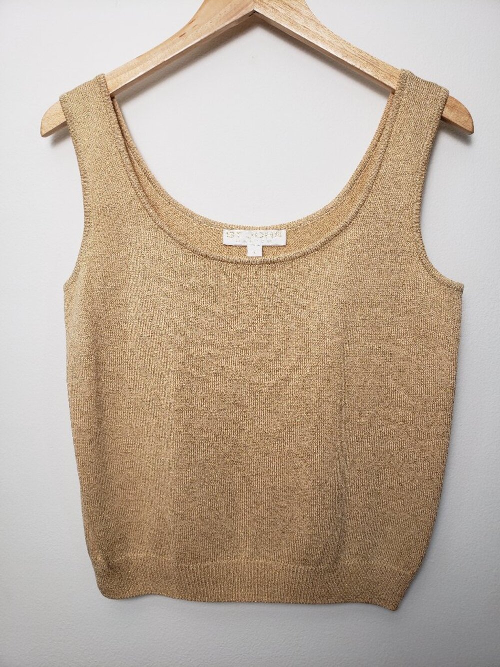 ST. JOHN Basics Medium Knit Beige Tan & Gold Sleeveless Top Shirt Blouse